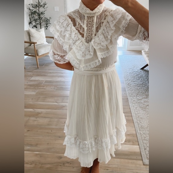 1970’s
Gunne Sax white lace dress - Picture 2 of 14
